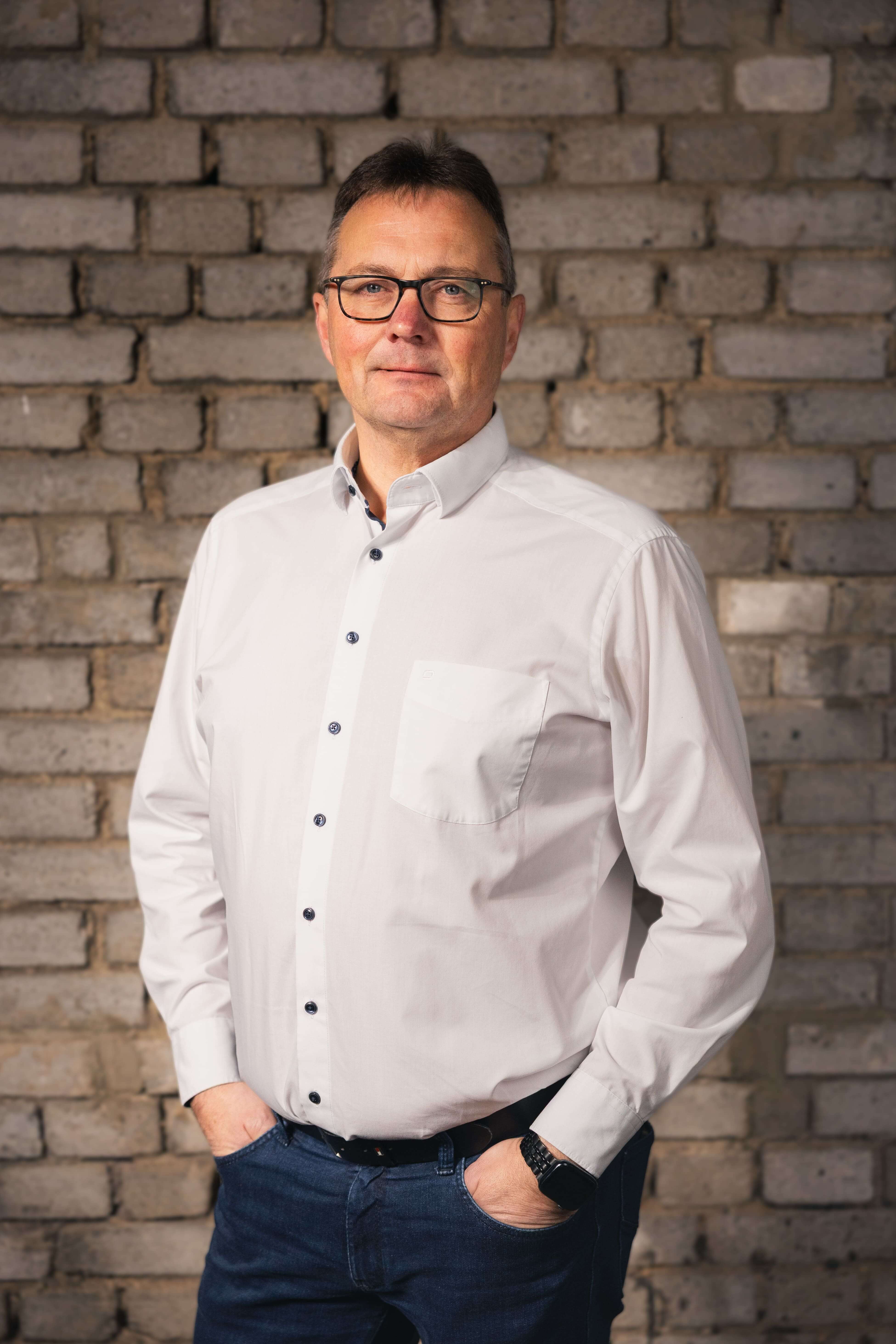 Auth, Willi Herbert Helmut